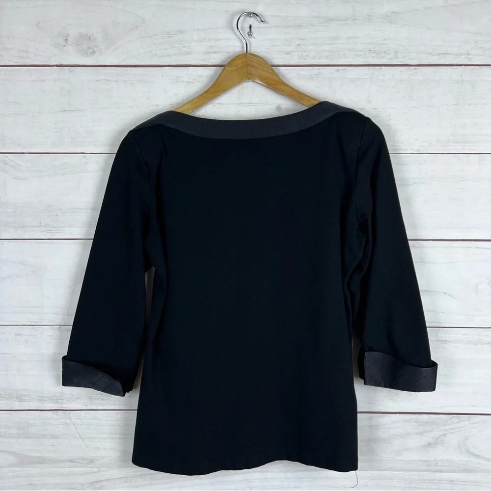 CHANEL Black Top with Gray Accents - Picture 2 of 7